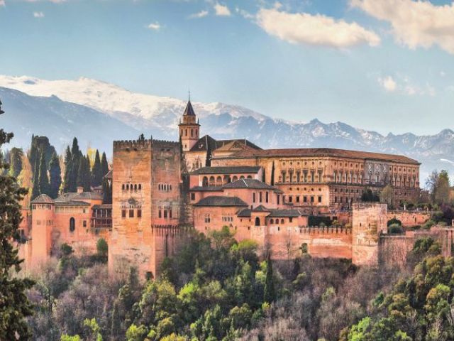 Elegant Mega Portekiz ve Endülüs Turu Türk Hava Yolları İle 7 Gece (Ekstra Turlar Dahil) (AGP-OPO)