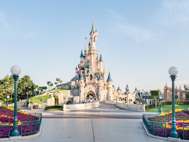 Paris & Disneyland Turu Türk Hava Yolları İle 3 Gece (CDG-CDG)