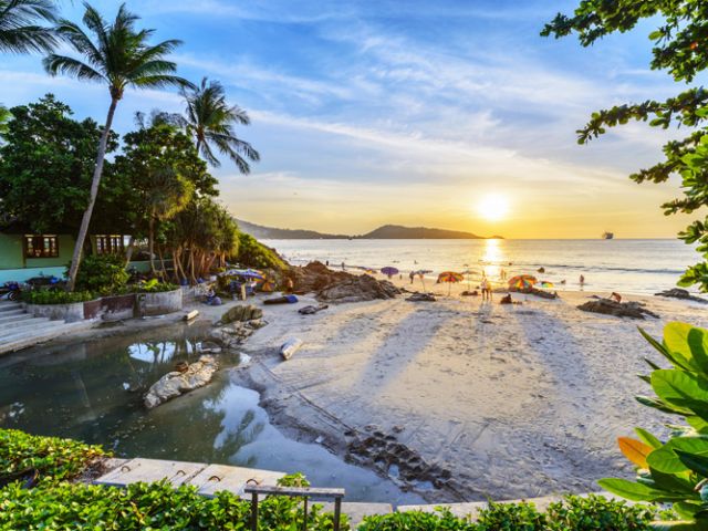 Elegant Phuket & Bangkok Turu Emirates Hava Yolları İle 6 Gece (Ekstra Turlar Dahil) (HKT-BKK)