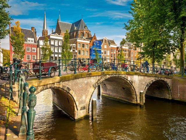 Amsterdam Turu Pegasus Hava Yolları İle 3 Gece (AMS-AMS)
