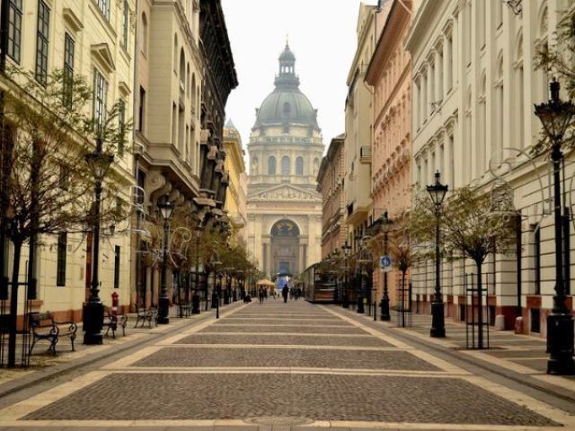 Prag & Budapeşte Turu Pegasus Hava Yolları ile 4 Gece