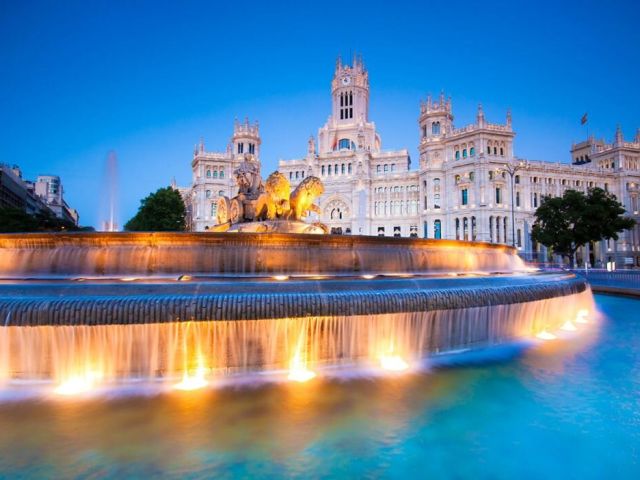 Maxi Endülüs & Madrid Turu Ajet Hava Yolları İle 4 Gece (ALC-ALC)